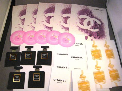 The Chanel №5 Perfume Card 